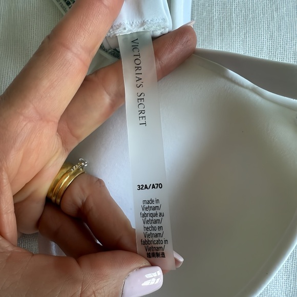 Victoria’s Secret Archives Push-Up White Bikini Set 32A Top / S Bottom NWT - Picture 4 of 10